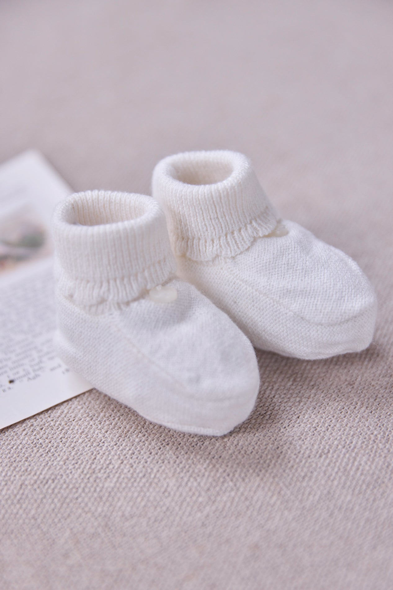Slippers - Ecru cotton Cashmere Scalloped