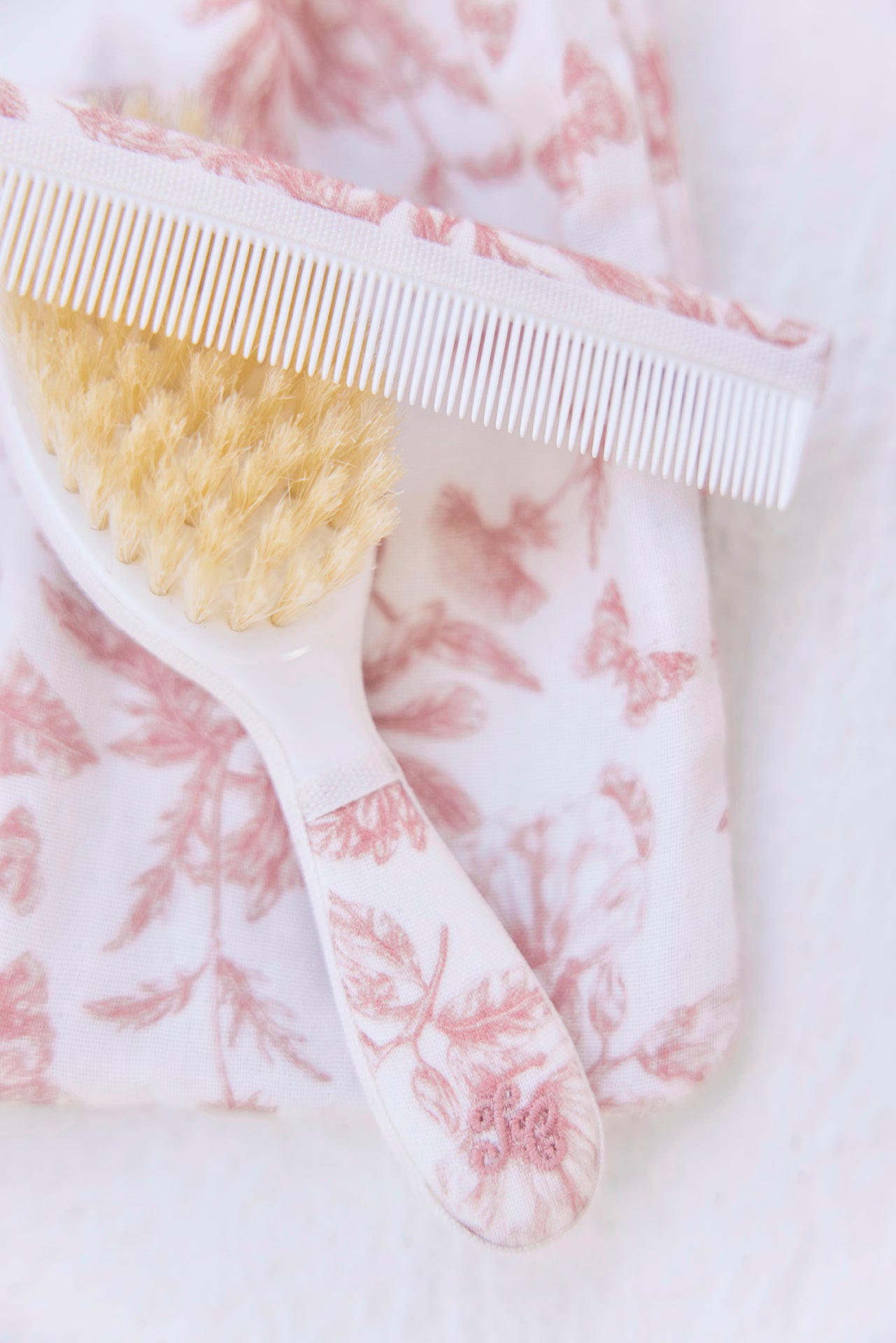 Brosse et peigne - Imprimé inspiration Toile de Jouy rose