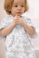 Poncho de bain - Coton imprimé inspiration Toile de Jouy gris clair