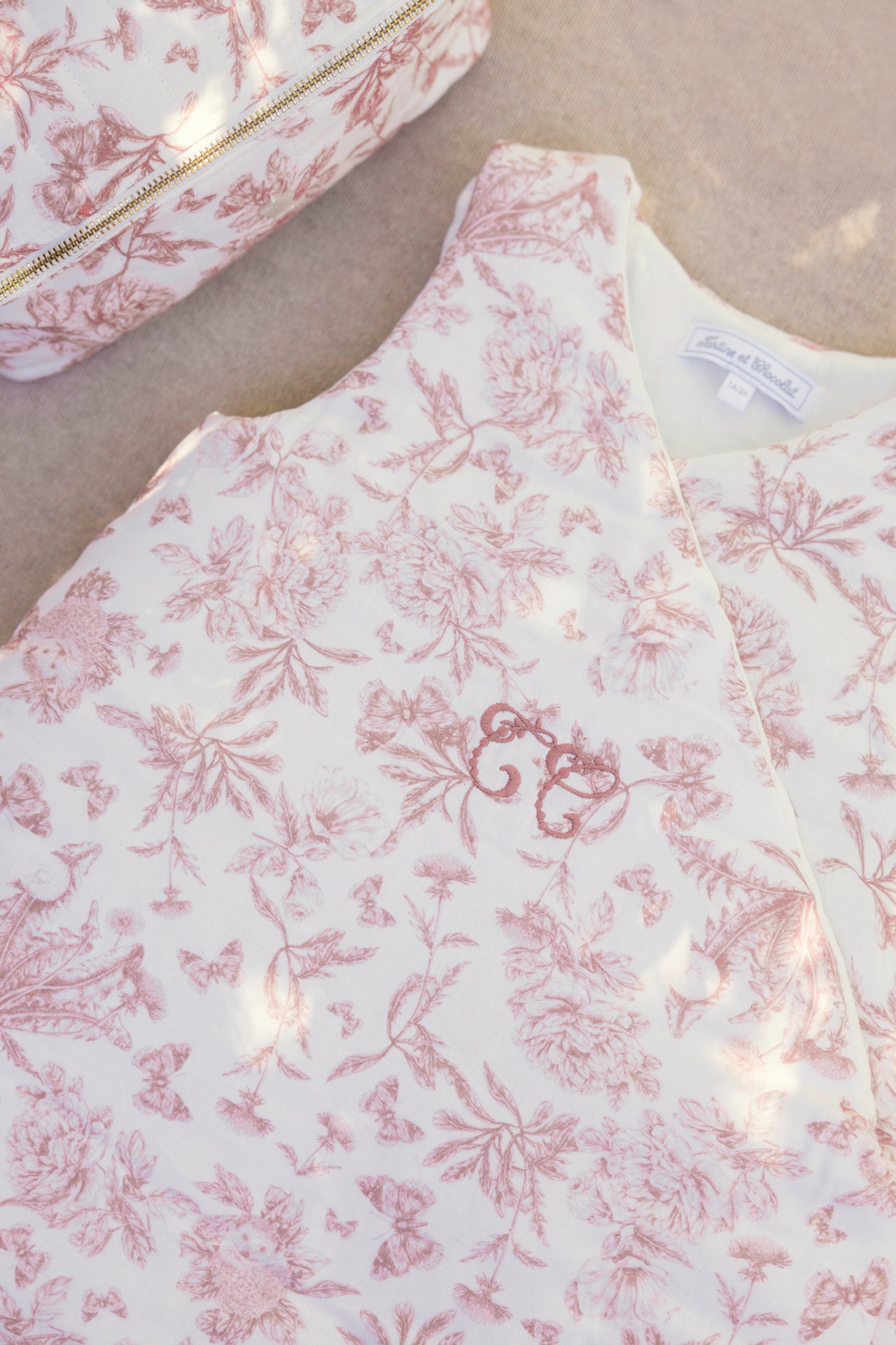 Gigoteuse - T2 Imprimé inspiration Toile de Jouy rose