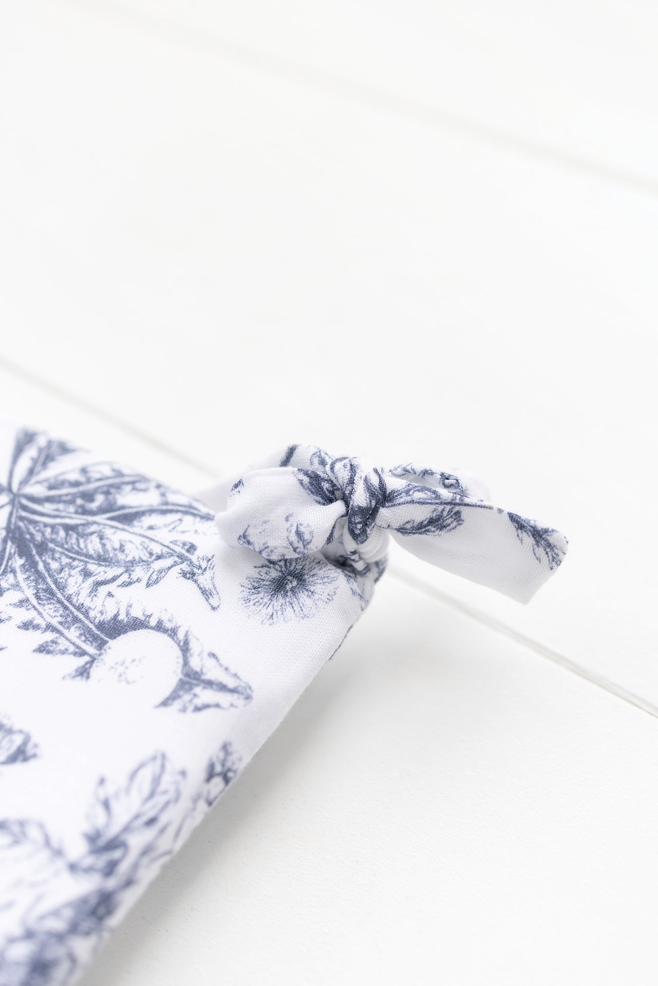 Tour de lit - Tartine et Chocolat x Abbaye des Vaux de Cernay