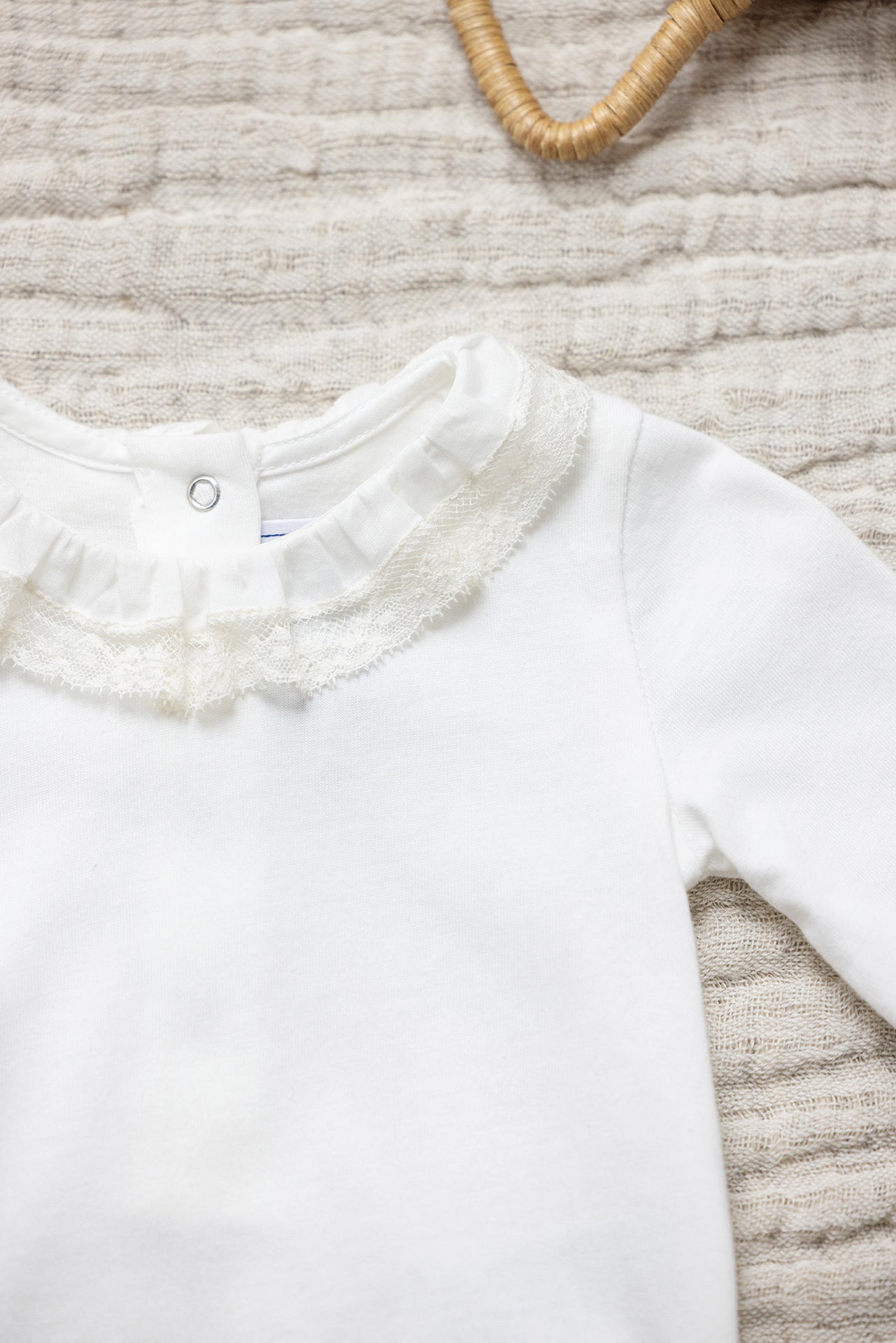 Body - Marfil Cuello con volantes en Encaje