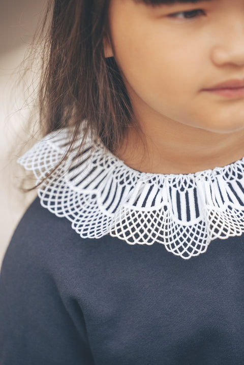 Sweatshirt - Navy Ruffled collar - Image principale