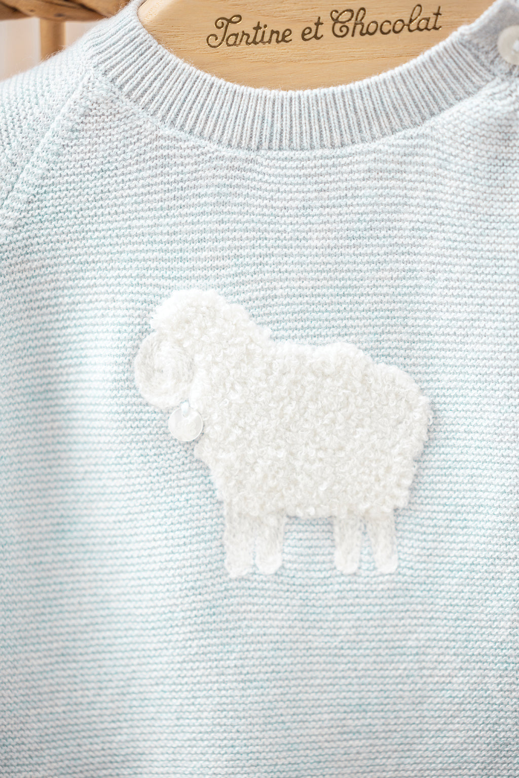Sweater - Blue cloud Illustration sheep