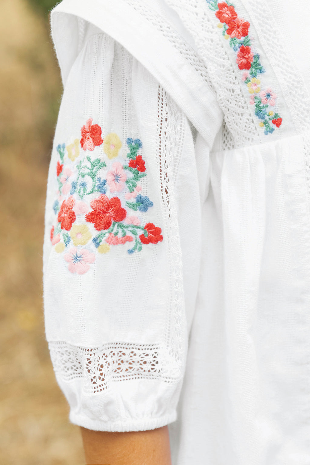 Robe - Blanc broderies florales
