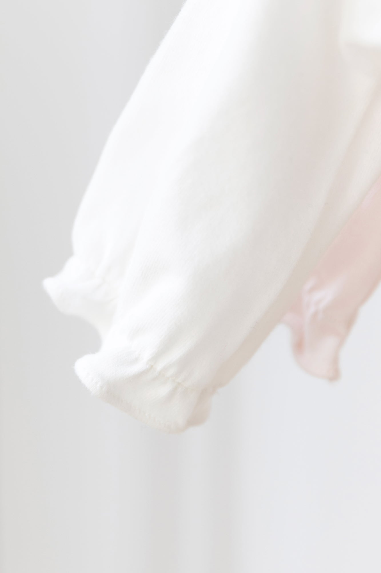 Body - Weiss Stickerei blumig