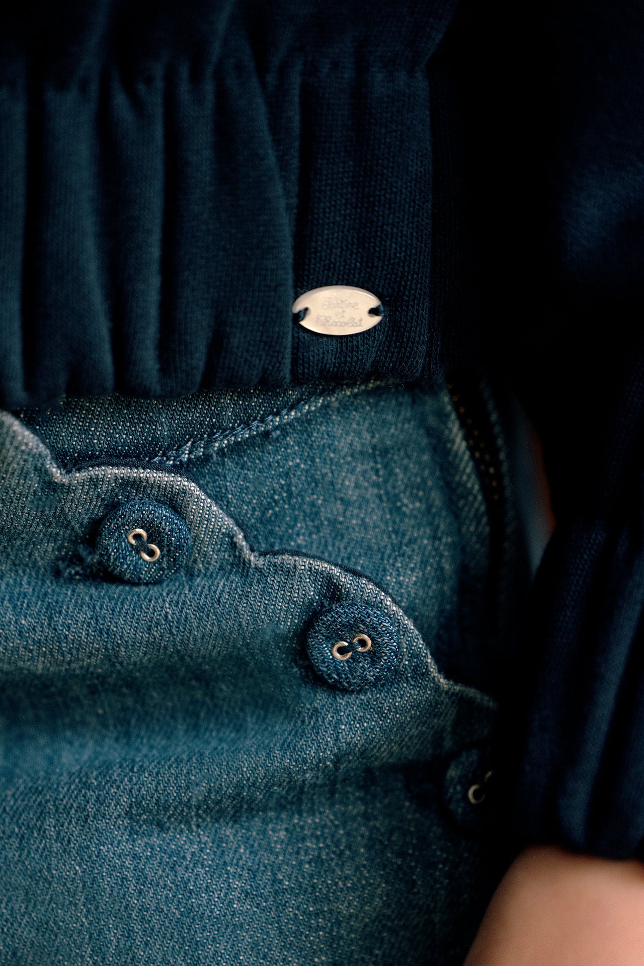 Sweatshirt - Marineblau Kragen flechten Stickerei