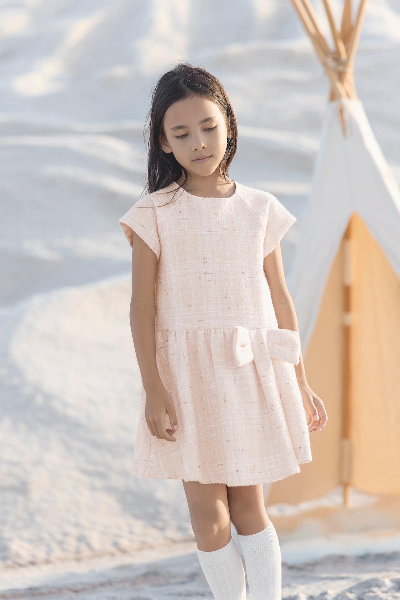 Kleid - Blassrosa Metalldraht