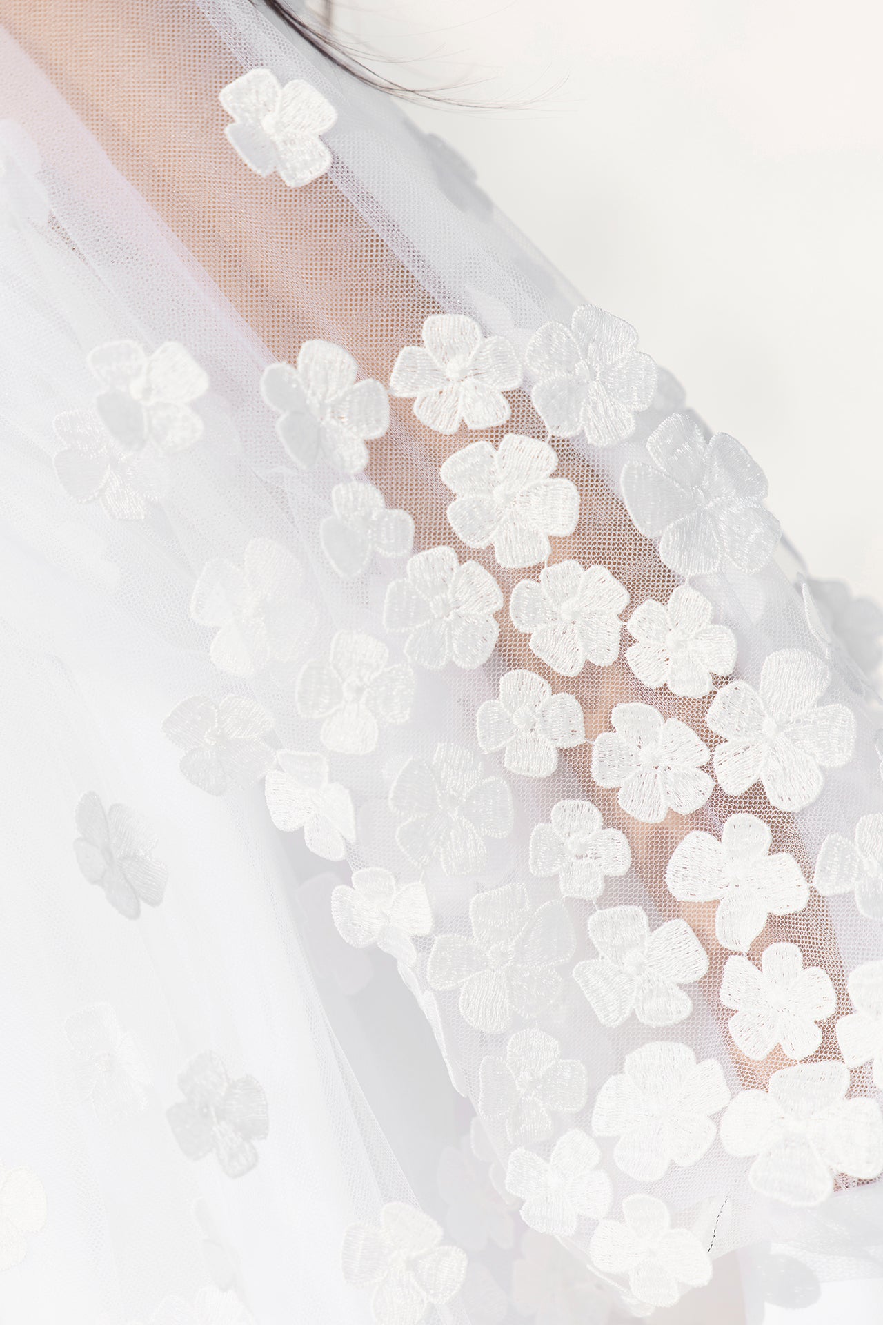 Jurk - Wit Bloemachtig in transparante sluier