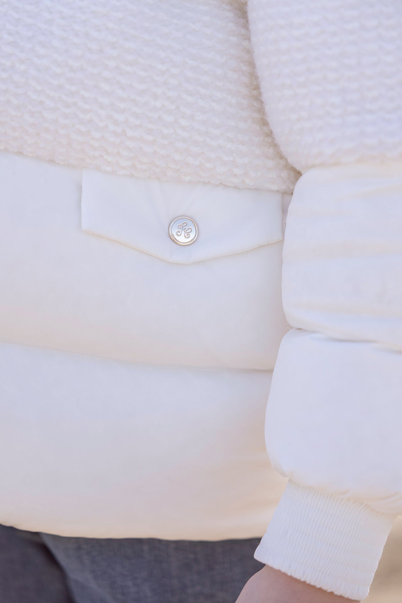 Daunenjacke – Ecru-Bimaterial