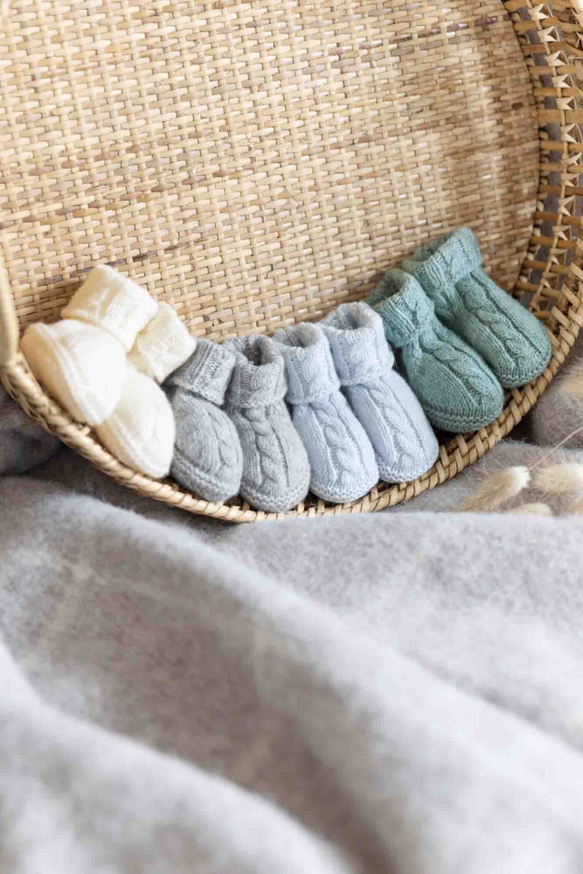 Slippers - Green cable knitwear
