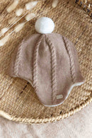 Muts - Camel in gebreide stijl
