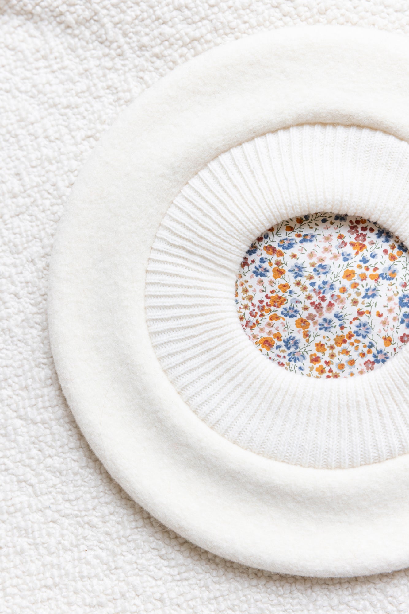 Béret - Laine écru tissu liberty